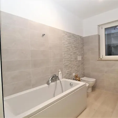 Three-room 2 Bedrooms And 2 Bathrooms Apartment Milan